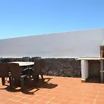 Manuel -lanzarote Вилла Коста Бланка